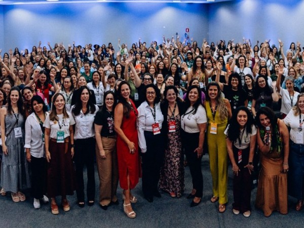 .:: conexoes_que_transformam_iwca_brasil_reune_mais_de_600_mulheres_durante_a_semana_internacional_do_cafe_2025_65904_1_pt_044857.jpg ::.